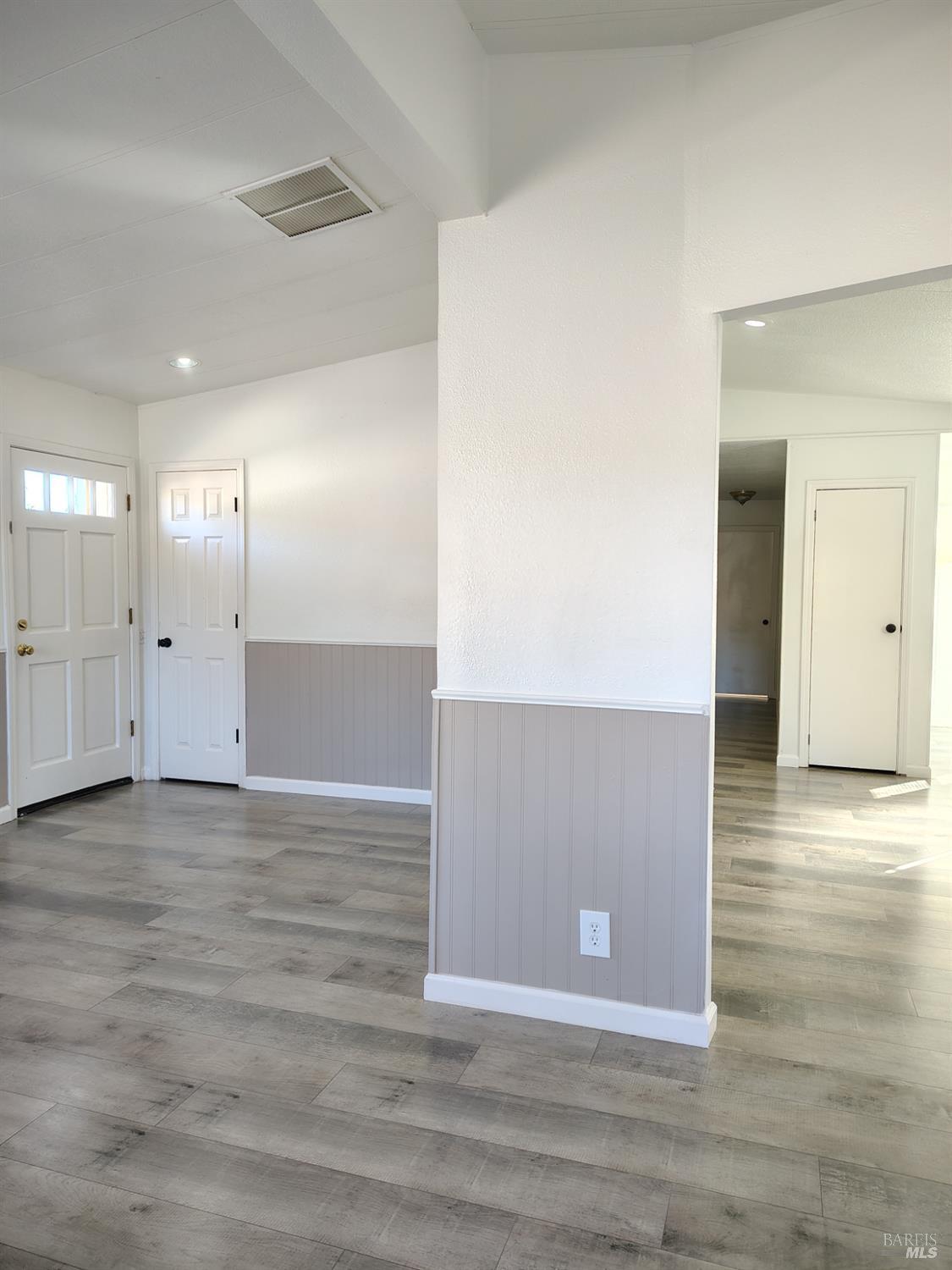 Detail Gallery Image 23 of 27 For 15970 Davis Ave, Clearlake,  CA 95422 - 3 Beds | 2 Baths