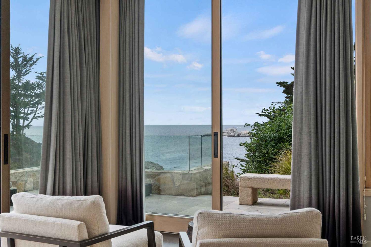 Detail Gallery Image 28 of 35 For 230 Highway 1 Unkn, Carmel,  CA 93923 - 5 Beds | 4/2 Baths