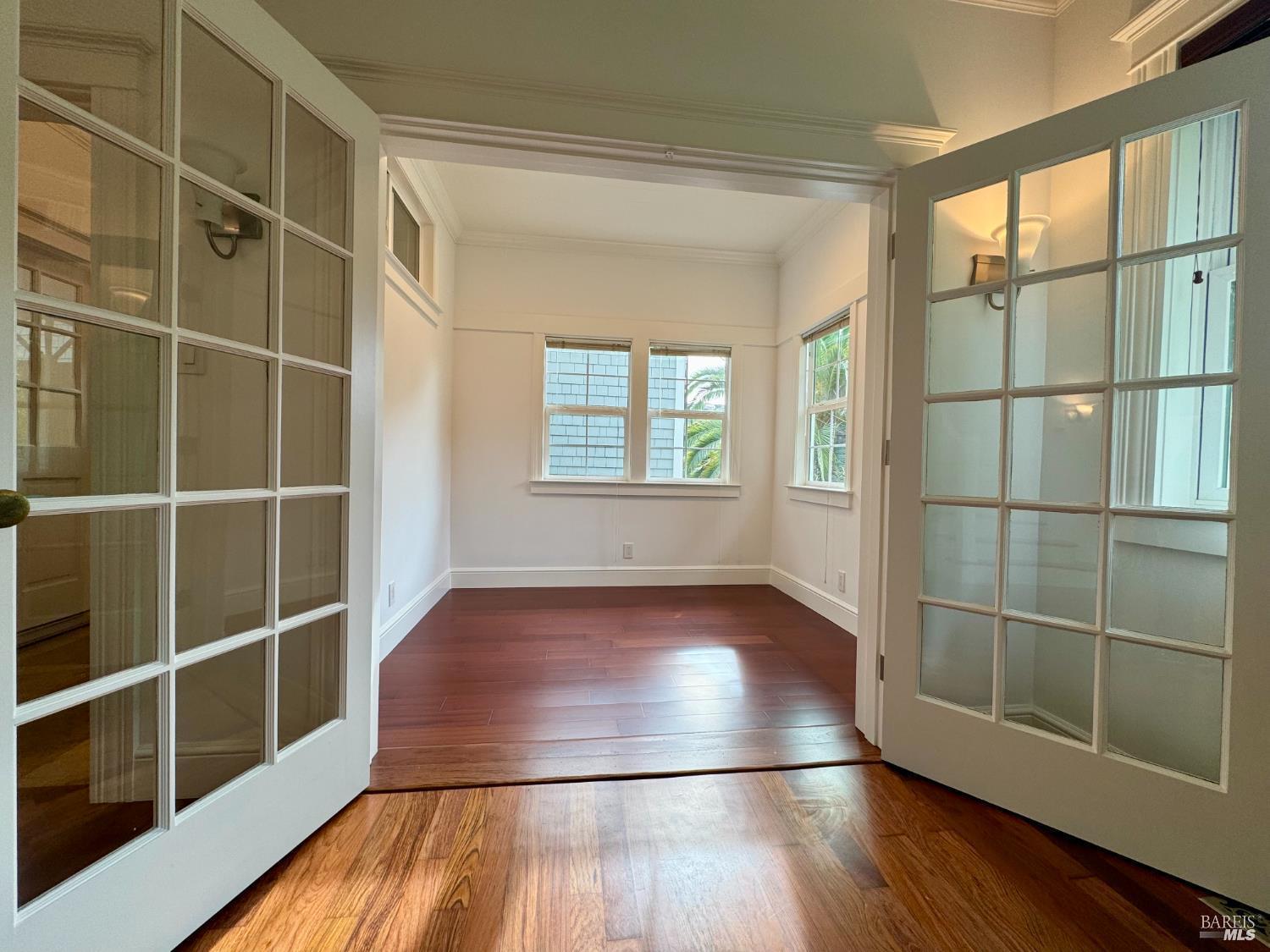 Detail Gallery Image 9 of 58 For 120 Villa Ave, San Rafael,  CA 94901 - 6 Beds | 5/1 Baths