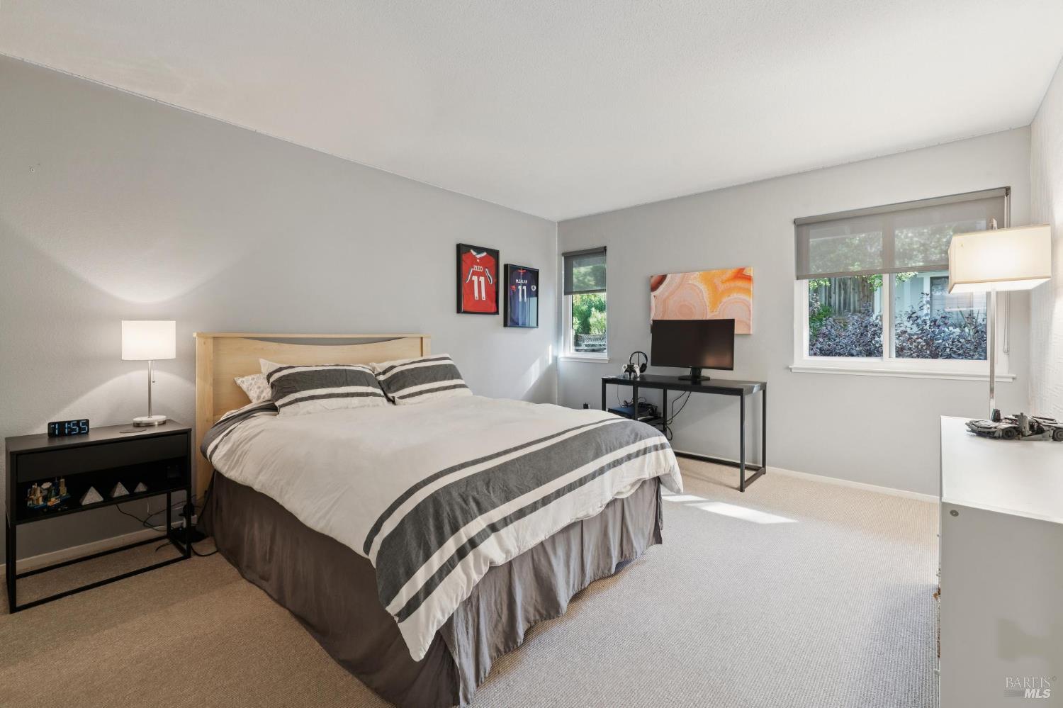 Detail Gallery Image 18 of 41 For 20 Woodoaks Dr, San Rafael,  CA 94903 - 3 Beds | 2/1 Baths