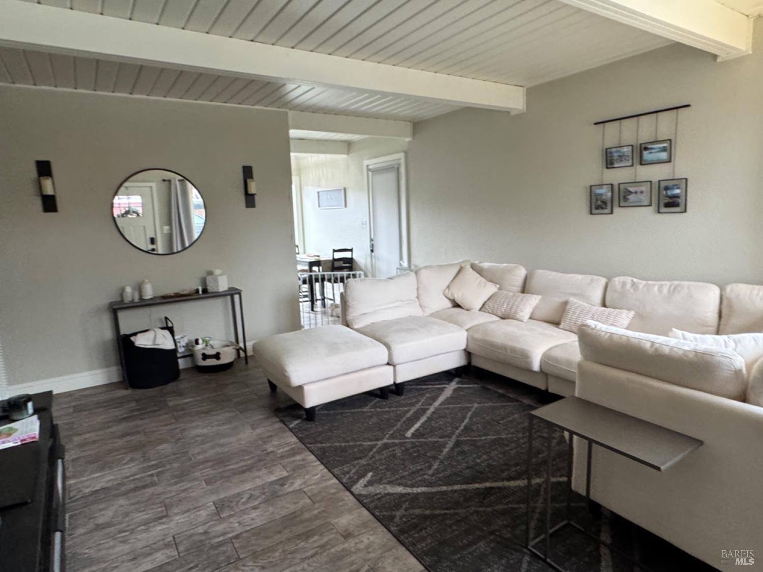 Detail Gallery Image 4 of 12 For 469 La Jolla St, Vallejo,  CA 94591 - 3 Beds | 1 Baths