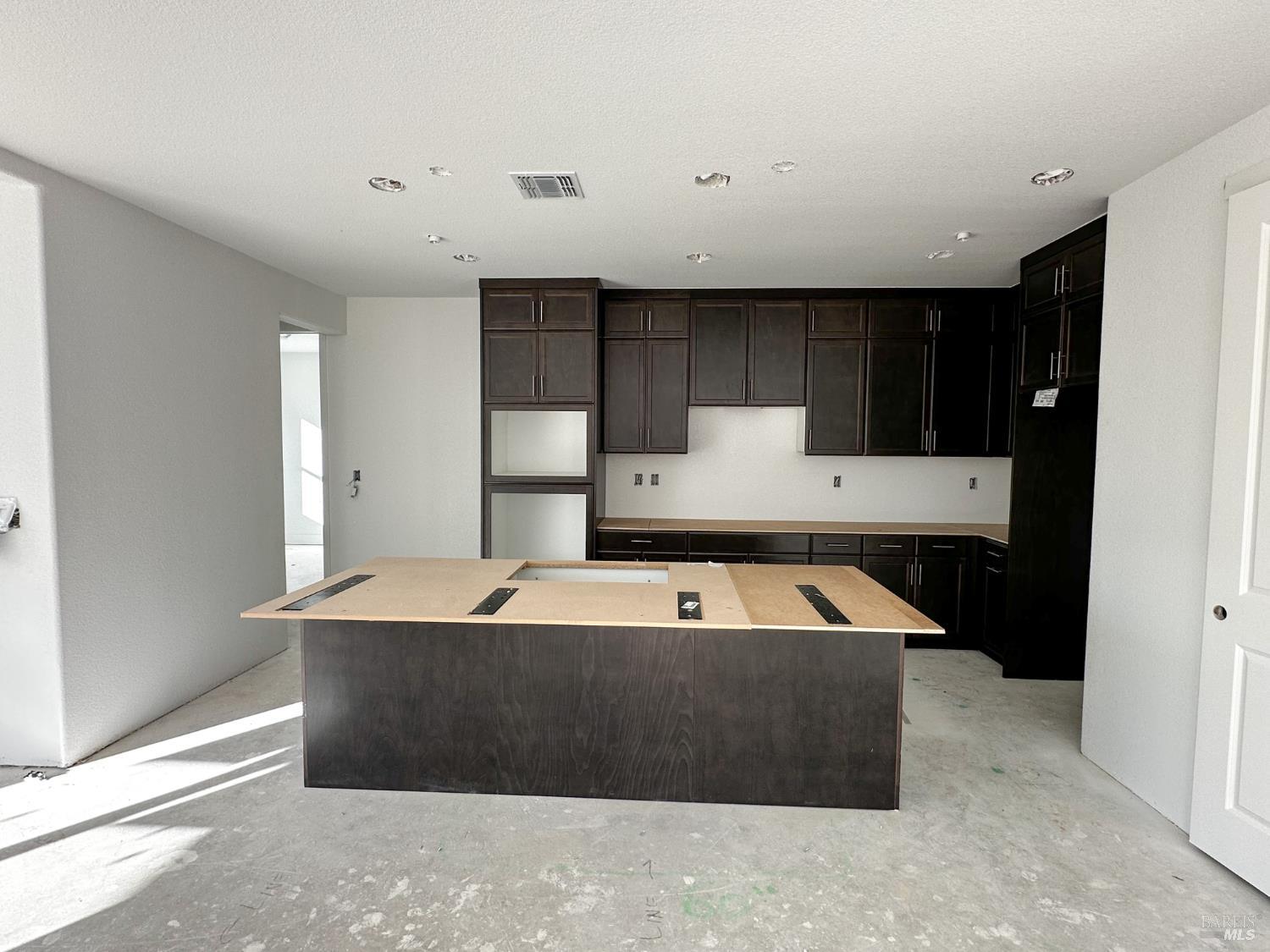 Detail Gallery Image 34 of 36 For 400 Beyers St, Oakley,  CA 94561 - 4 Beds | 3/1 Baths