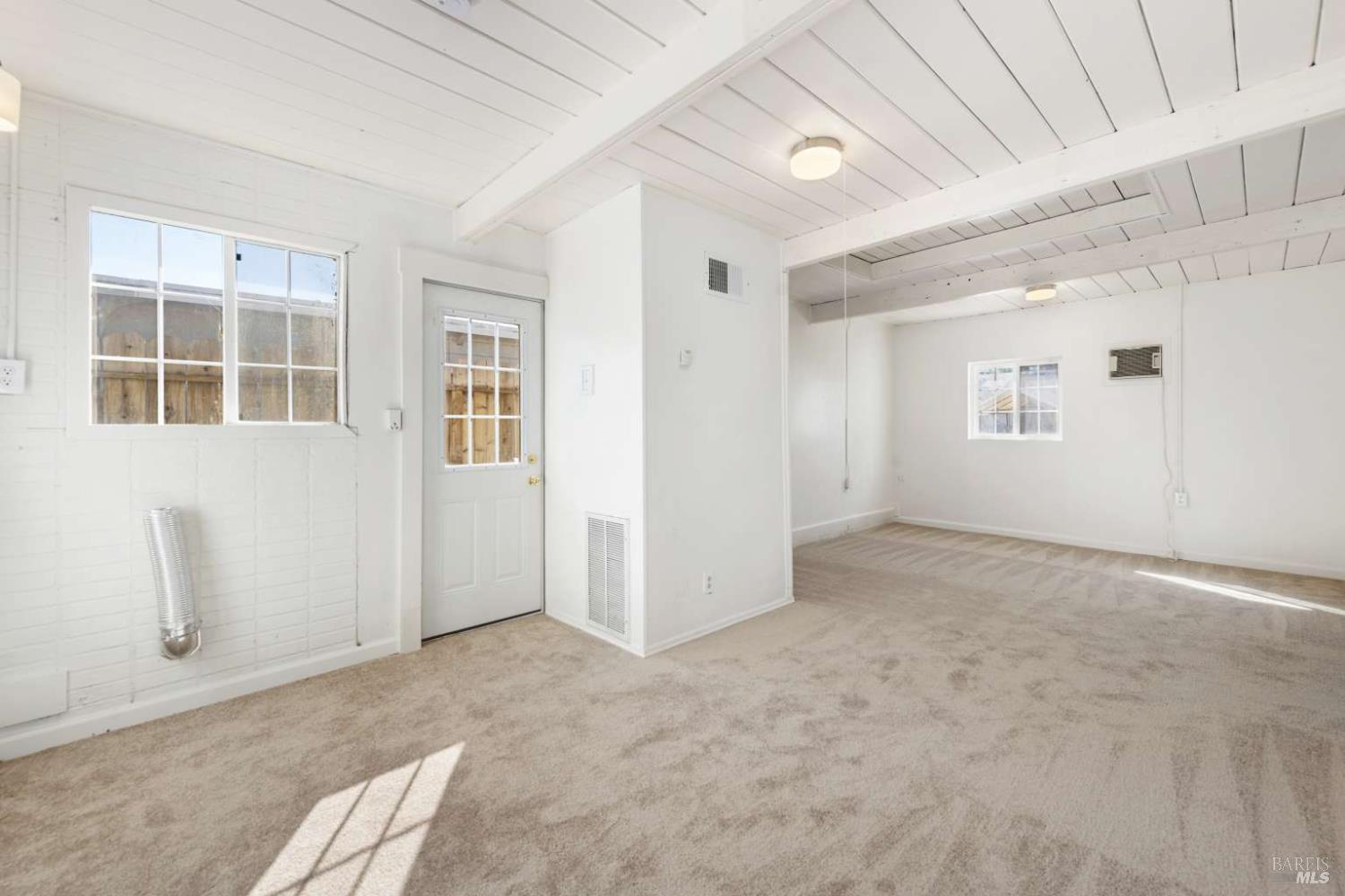 Detail Gallery Image 5 of 25 For 1024 Tyler St, Fairfield,  CA 94533 - 4 Beds | 1 Baths