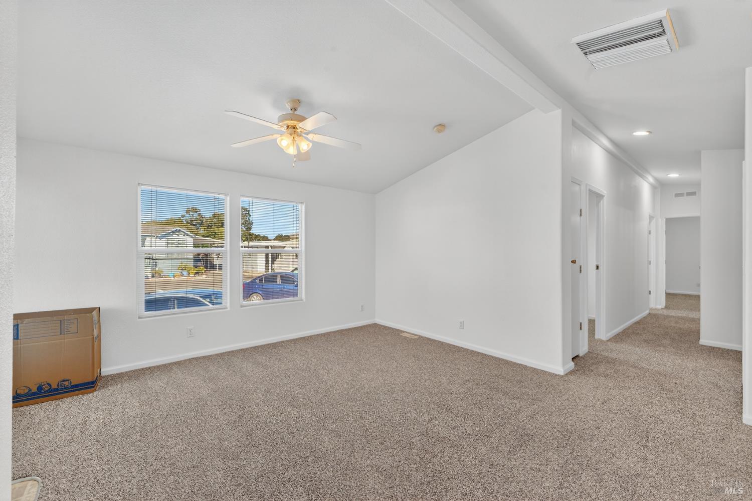 Detail Gallery Image 5 of 34 For 3000 Broadway St #8,  American Canyon,  CA 94503 - 3 Beds | 2 Baths