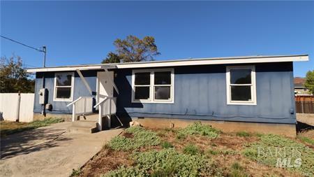 Detail Gallery Image 2 of 21 For 3797 Robinson Ave, Clearlake,  CA 95422 - 3 Beds | 2 Baths