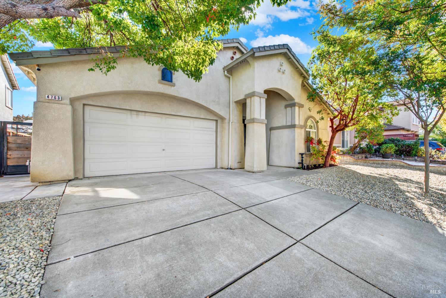 Detail Gallery Image 5 of 69 For 4763 Summerset Dr, Fairfield,  CA 94534 - 3 Beds | 2 Baths