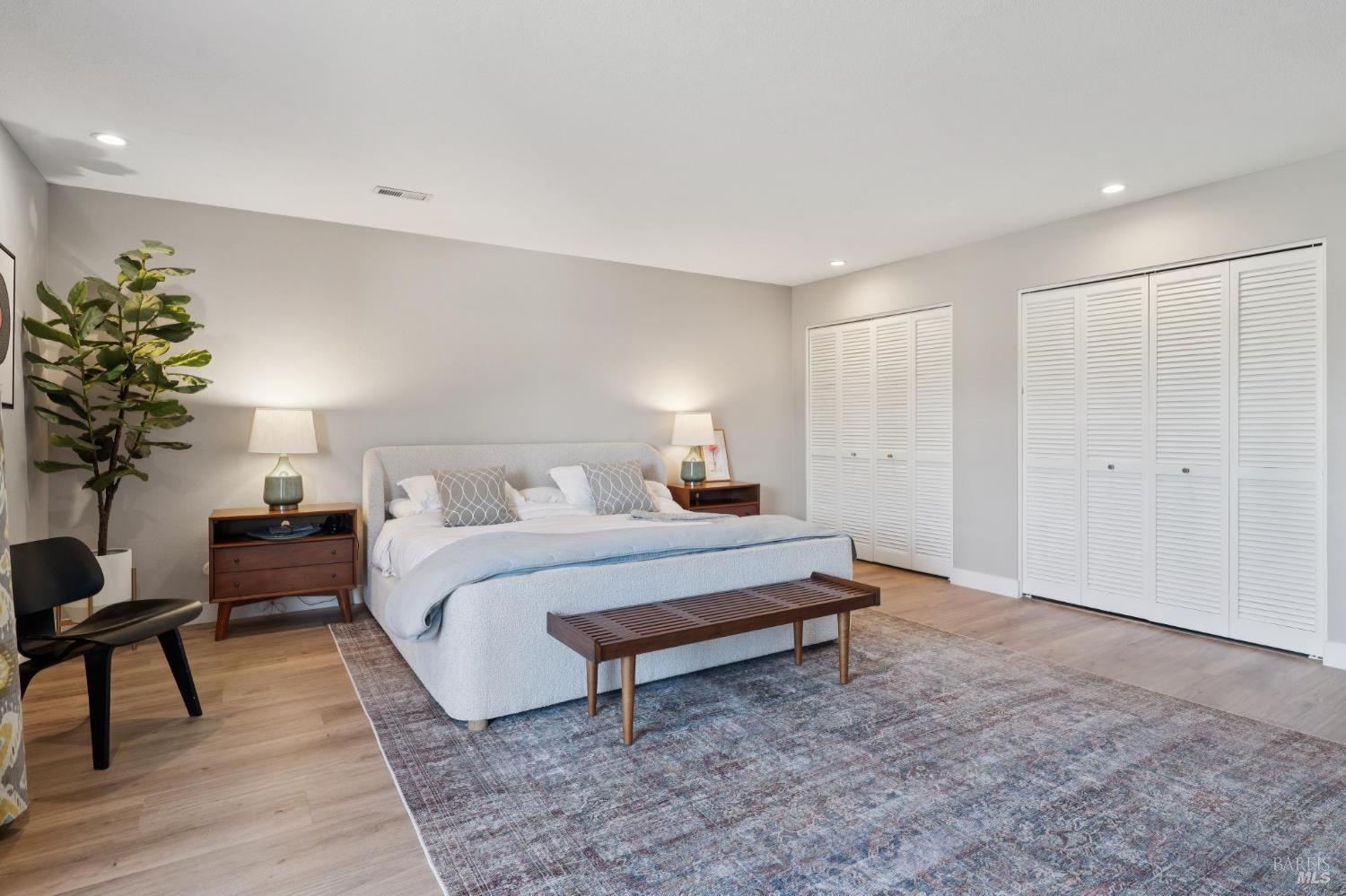 Detail Gallery Image 27 of 41 For 20 Woodoaks Dr, San Rafael,  CA 94903 - 3 Beds | 2/1 Baths