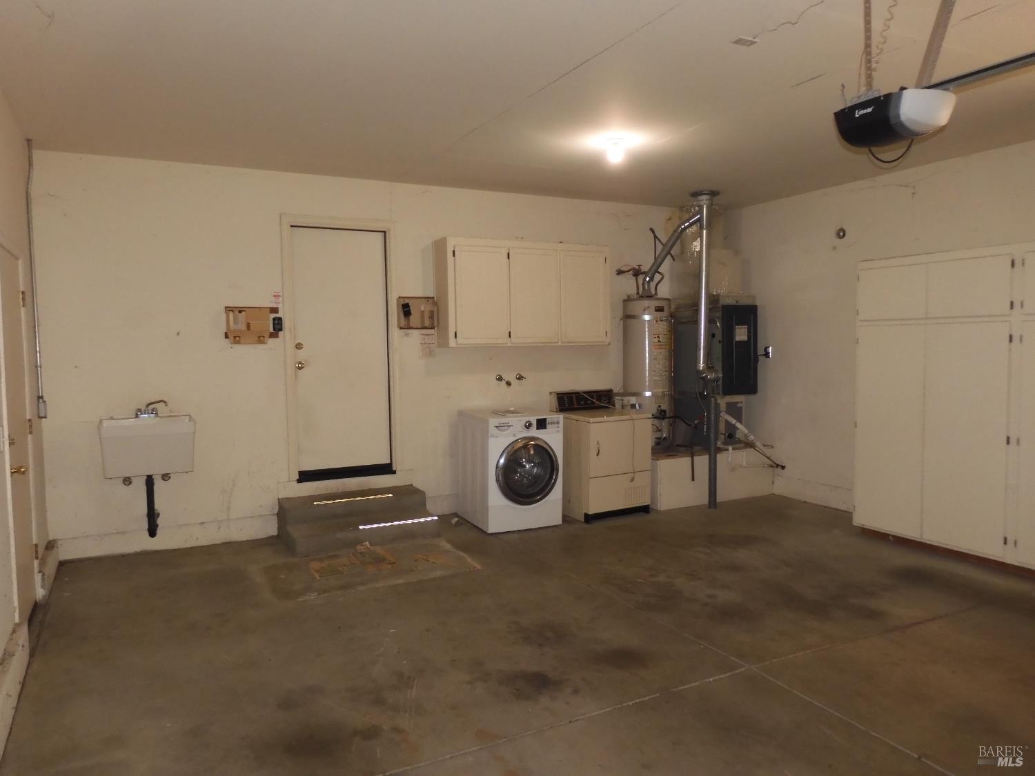 Detail Gallery Image 19 of 36 For 356 Singing Brook Cir, Santa Rosa,  CA 95409 - 2 Beds | 2 Baths