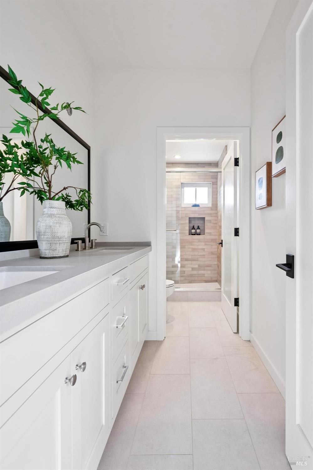 Detail Gallery Image 11 of 38 For 185 Elm Rd, Bolinas,  CA 94924 - 3 Beds | 3 Baths