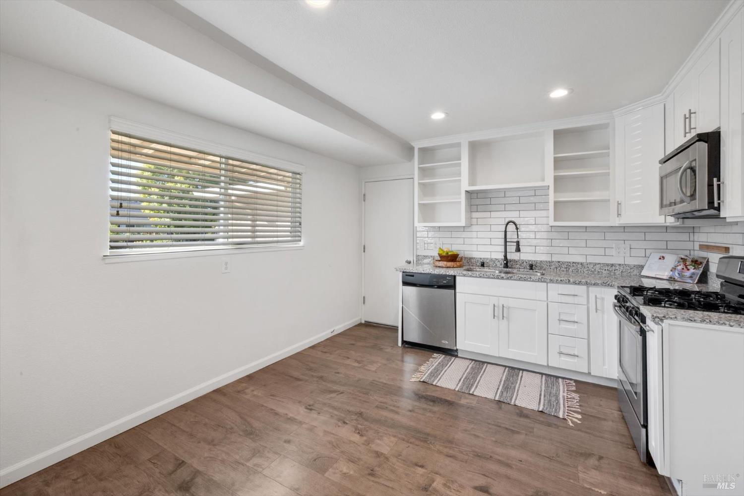 Detail Gallery Image 19 of 68 For 372 Acacia St, Vacaville,  CA 95688 - 3 Beds | 2 Baths