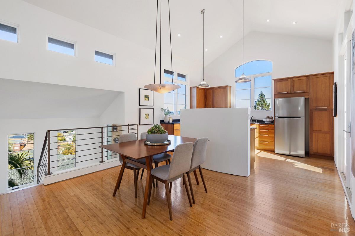 Detail Gallery Image 21 of 56 For 41 Vine Ave, Point Richmond,  CA 94801 - 2 Beds | 2/1 Baths