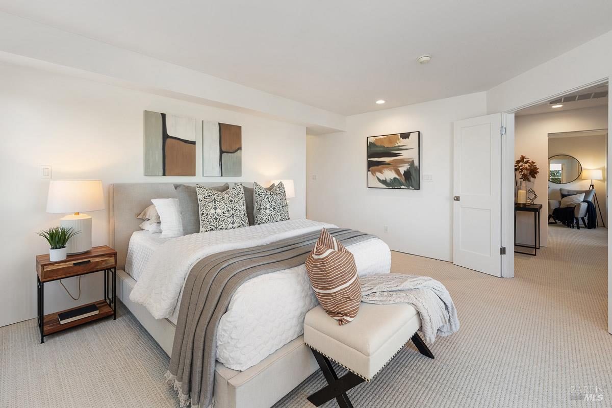 Detail Gallery Image 33 of 56 For 41 Vine Ave, Point Richmond,  CA 94801 - 2 Beds | 2/1 Baths