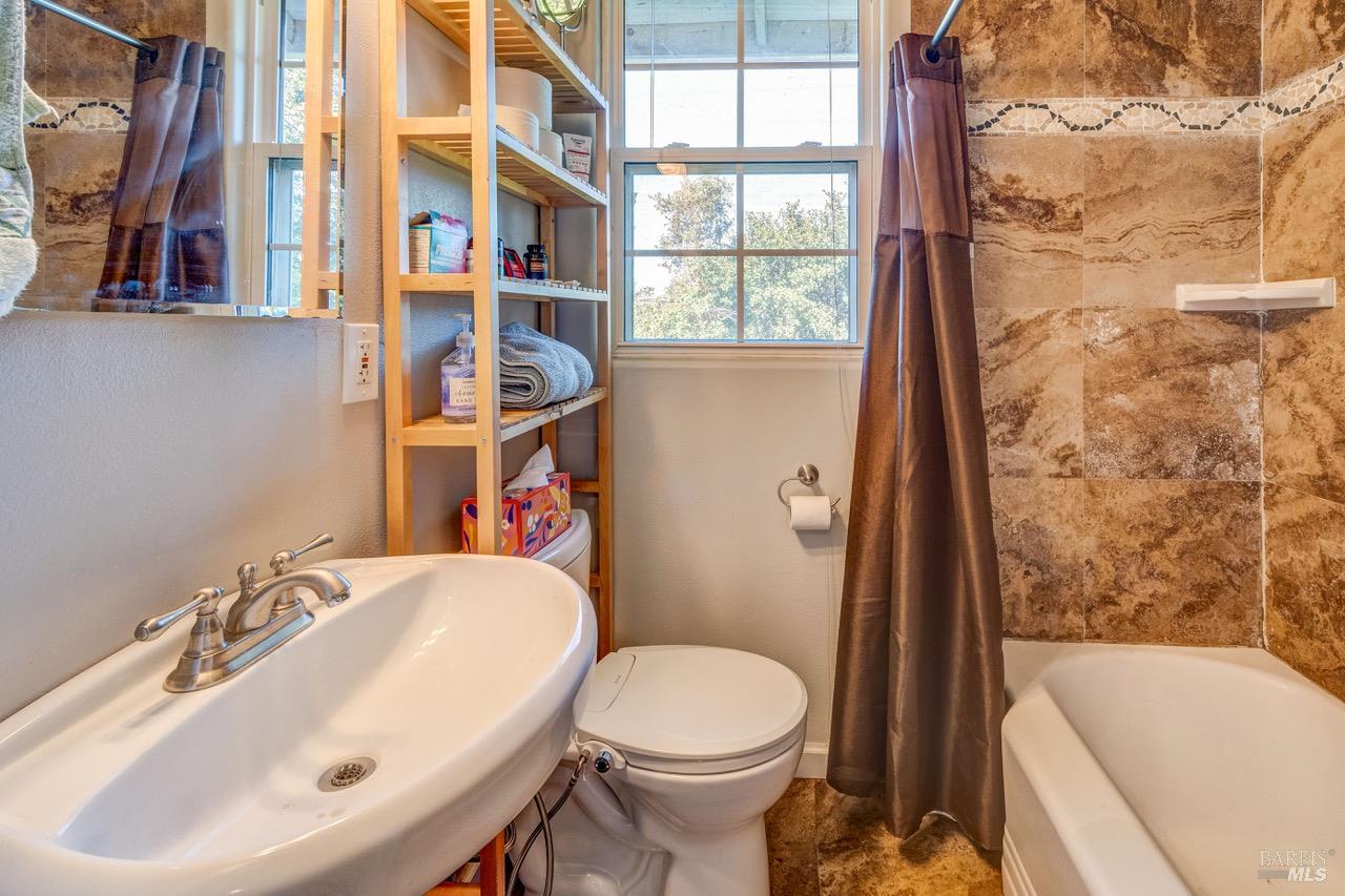 Detail Gallery Image 24 of 32 For 257 Mountain View Ave, Vallejo,  CA 94590 - 2 Beds | 1 Baths