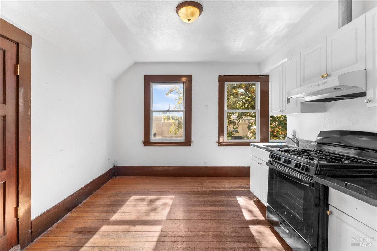 Detail Gallery Image 14 of 42 For 714 Mendocino Ave, Santa Rosa,  CA 95401 - – Beds | – Baths