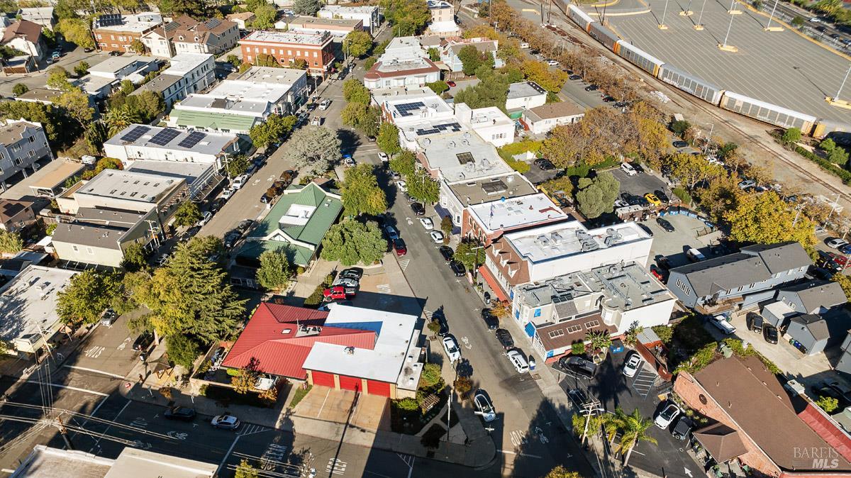 Detail Gallery Image 56 of 56 For 41 Vine Ave, Point Richmond,  CA 94801 - 2 Beds | 2/1 Baths