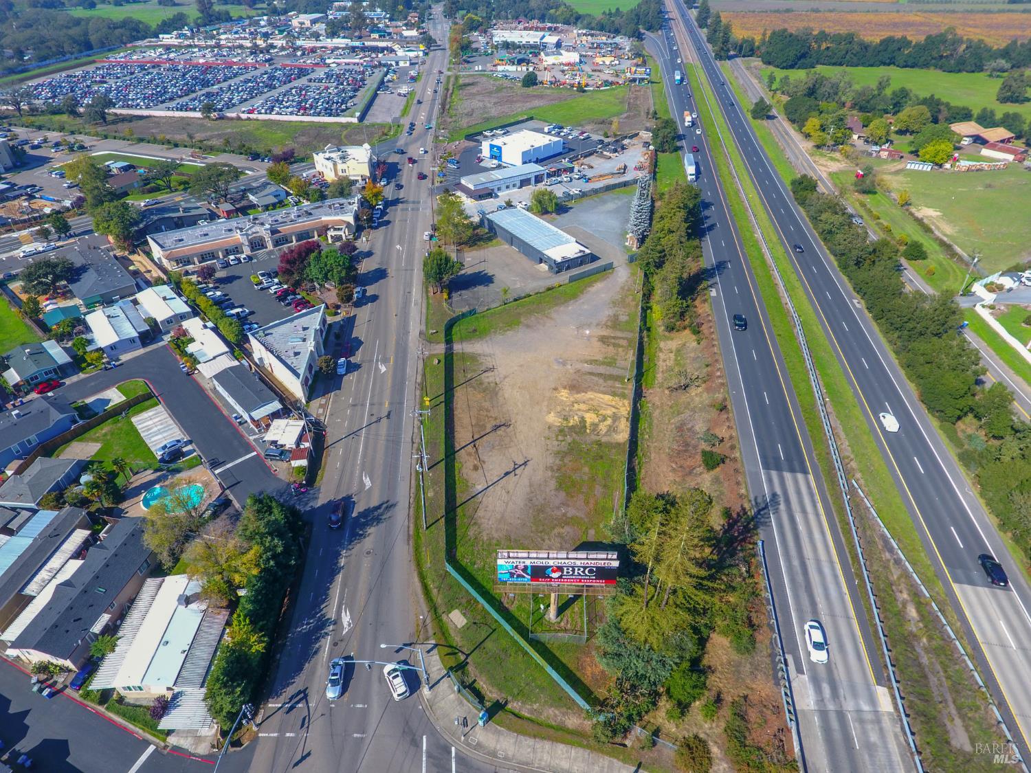 Detail Gallery Image 7 of 69 For 10342 Old Redwood Hwy, Windsor,  CA 95492 - – Beds | – Baths