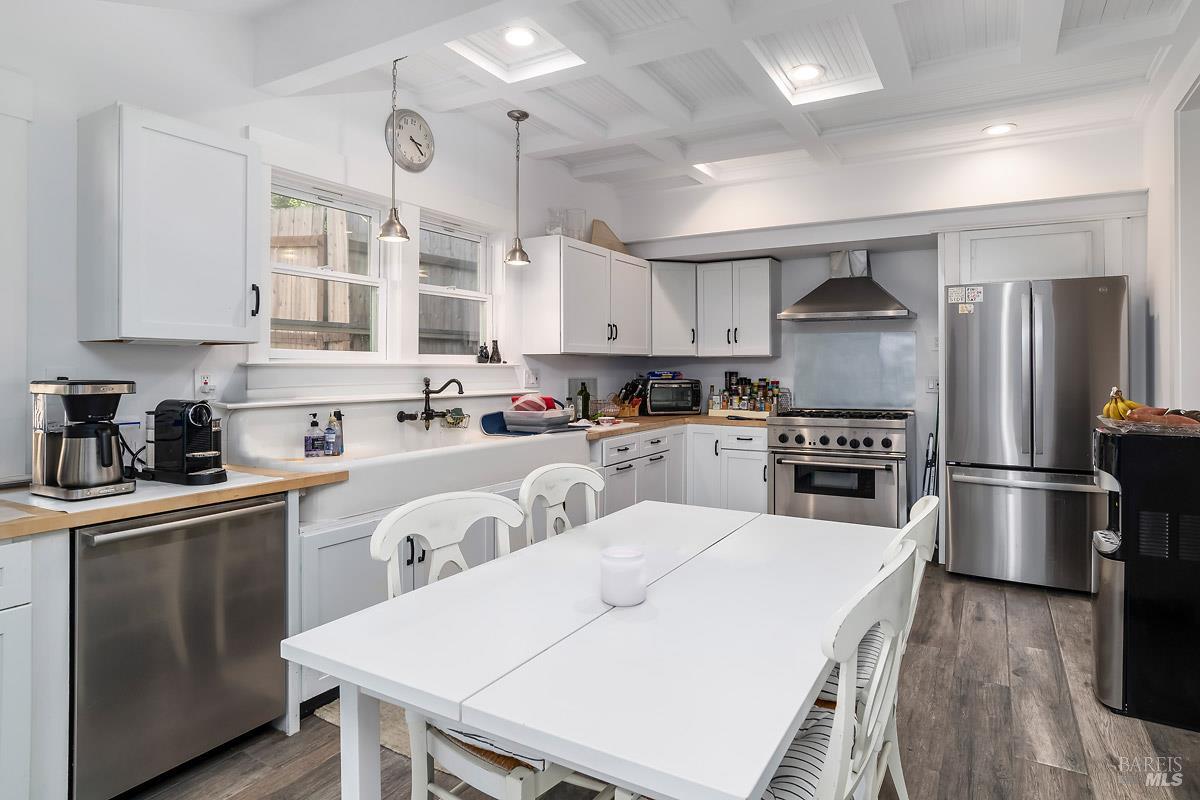 Detail Gallery Image 10 of 58 For 120 Villa Ave, San Rafael,  CA 94901 - 6 Beds | 5/1 Baths