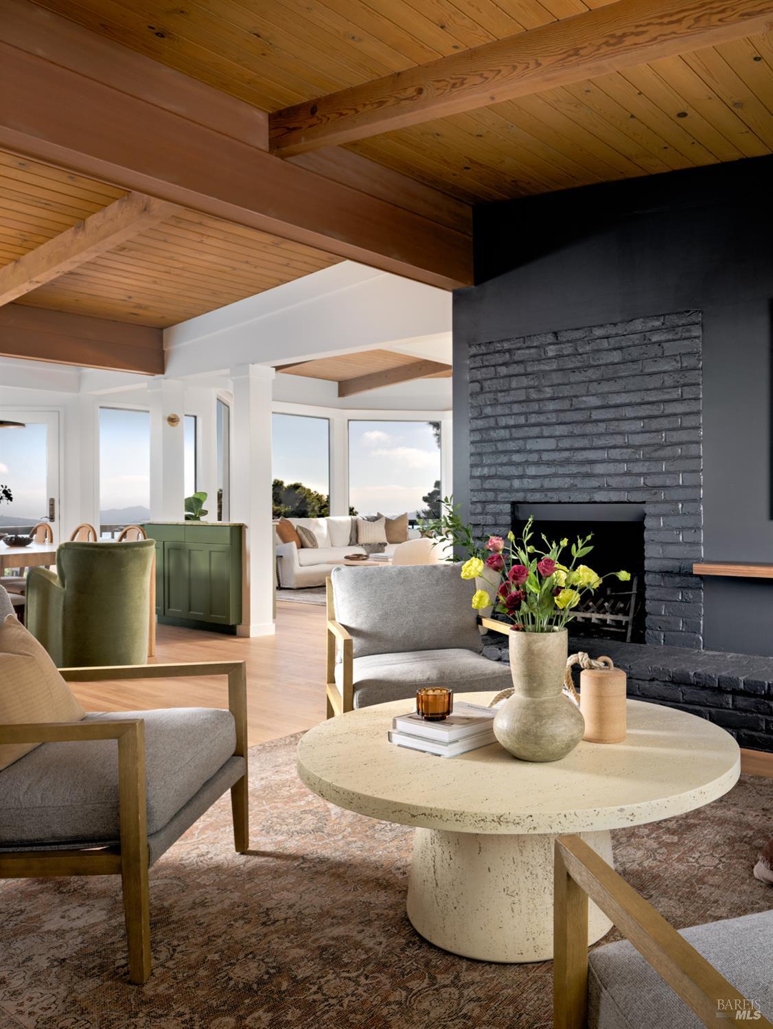 Detail Gallery Image 13 of 60 For 20 Palm Way, Mill Valley,  CA 94941 - 4 Beds | 3 Baths