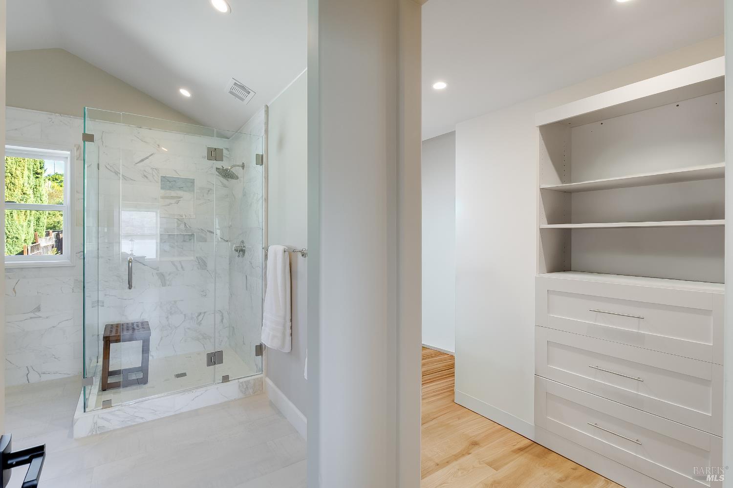 Detail Gallery Image 28 of 53 For 1185 W K St, Benicia,  CA 94510 - 4 Beds | 4 Baths