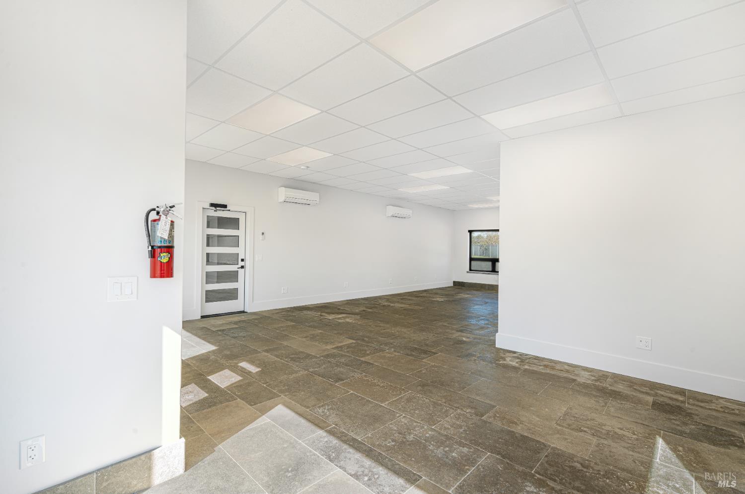 Detail Gallery Image 17 of 69 For 10342 Old Redwood Hwy, Windsor,  CA 95492 - – Beds | – Baths