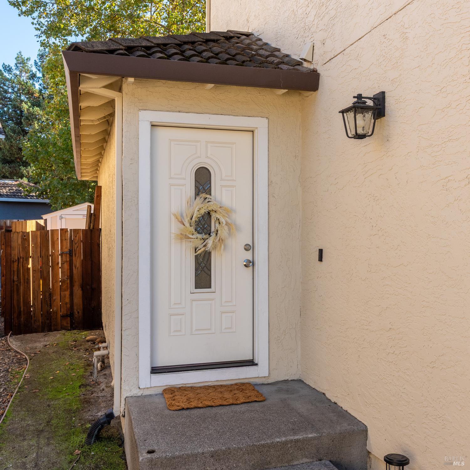 Detail Gallery Image 4 of 32 For 114 Francis Cir, Rohnert Park,  CA 94928 - 3 Beds | 2/1 Baths