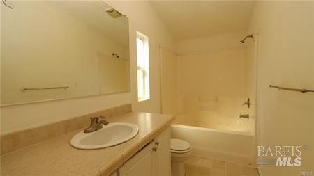 Detail Gallery Image 12 of 21 For 3797 Robinson Ave, Clearlake,  CA 95422 - 3 Beds | 2 Baths