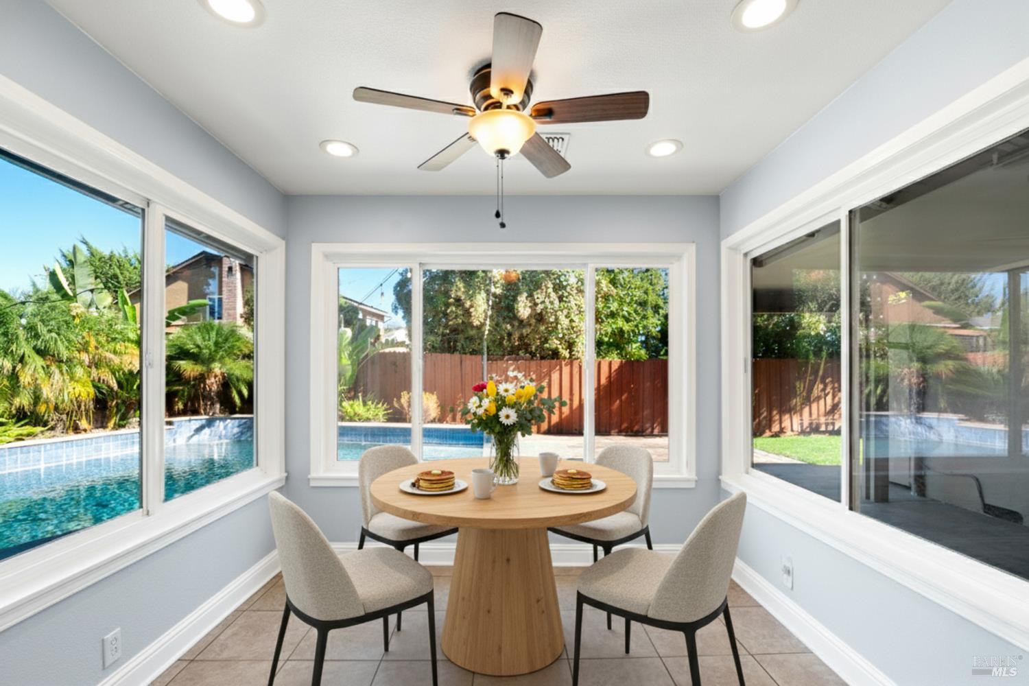 Detail Gallery Image 12 of 52 For 313 Timber Dr, Vacaville,  CA 95688 - 3 Beds | 2 Baths