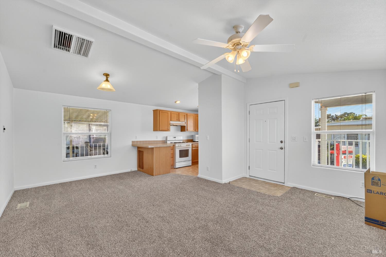 Detail Gallery Image 2 of 34 For 3000 Broadway St #8,  American Canyon,  CA 94503 - 3 Beds | 2 Baths