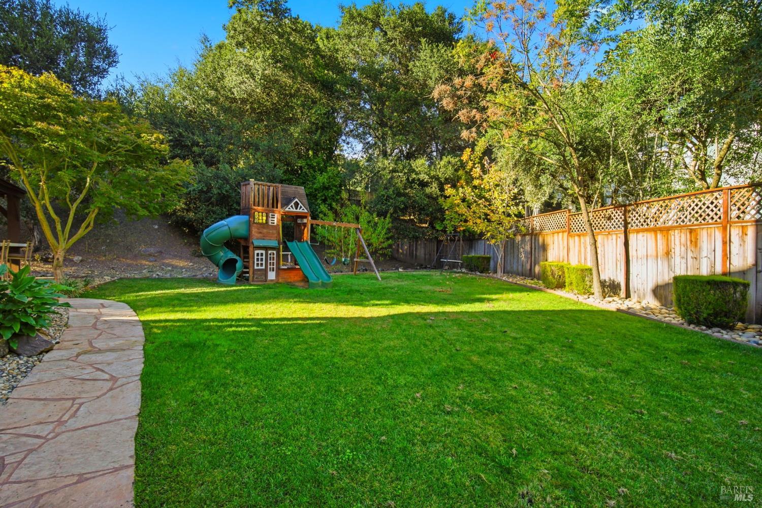 Detail Gallery Image 65 of 72 For 116 Yulupa Cir, Santa Rosa,  CA 95405 - 4 Beds | 3/1 Baths