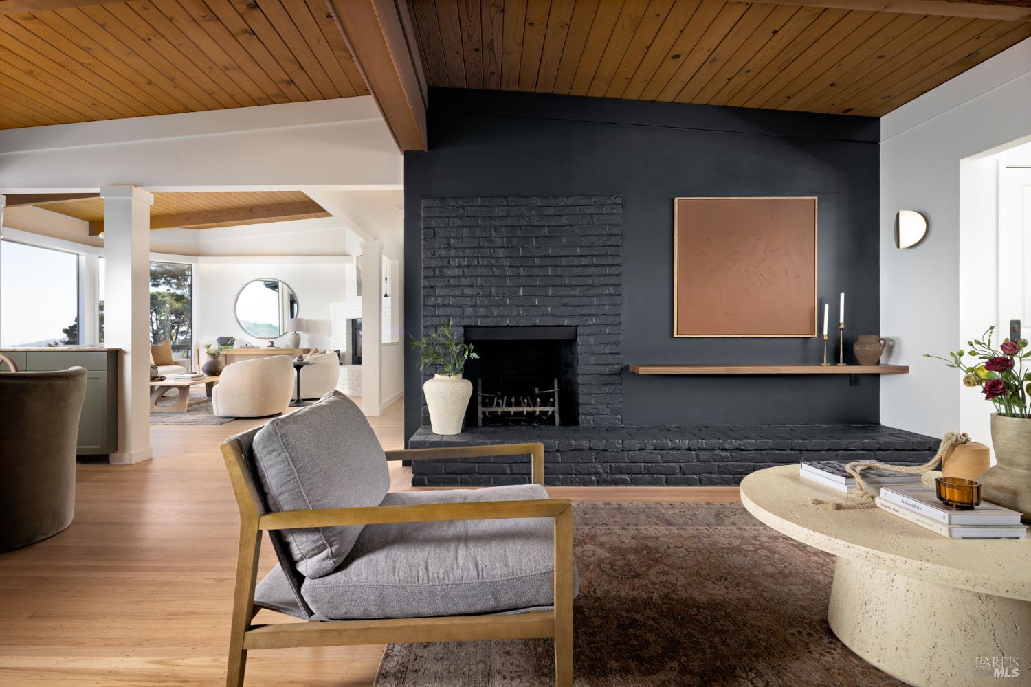 Detail Gallery Image 16 of 60 For 20 Palm Way, Mill Valley,  CA 94941 - 4 Beds | 3 Baths