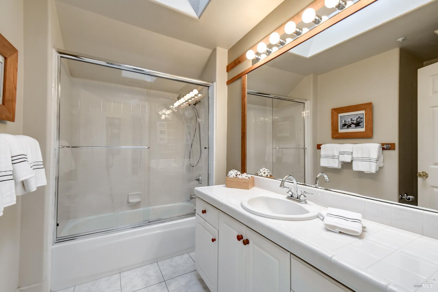 Detail Gallery Image 26 of 35 For Address Is Not Disclosed, San Rafael,  CA 94901 - 3 Beds | 2/1 Baths