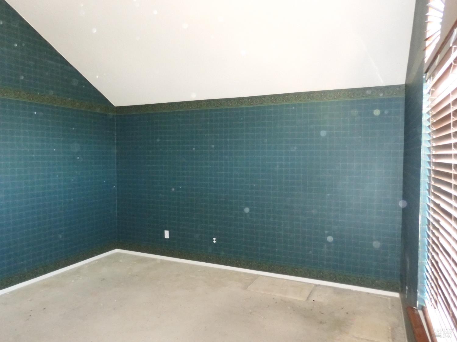 Detail Gallery Image 16 of 36 For 356 Singing Brook Cir, Santa Rosa,  CA 95409 - 2 Beds | 2 Baths