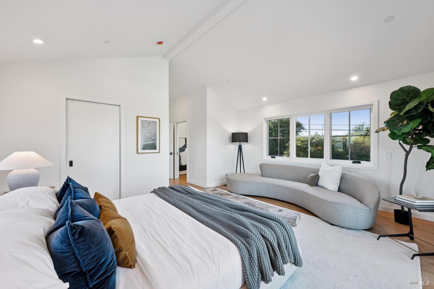 Detail Gallery Image 17 of 38 For 185 Elm Rd, Bolinas,  CA 94924 - 3 Beds | 3 Baths