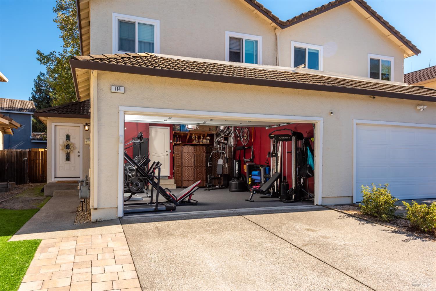 Detail Gallery Image 2 of 32 For 114 Francis Cir, Rohnert Park,  CA 94928 - 3 Beds | 2/1 Baths