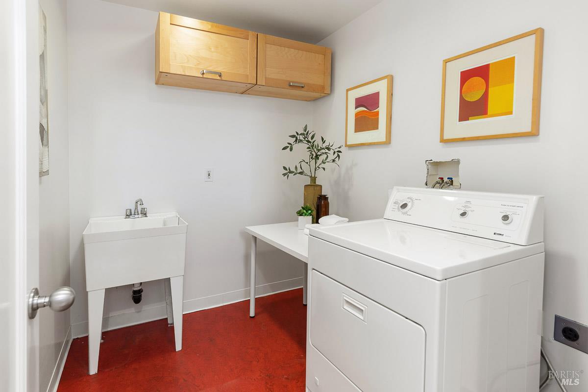 Detail Gallery Image 40 of 56 For 41 Vine Ave, Point Richmond,  CA 94801 - 2 Beds | 2/1 Baths