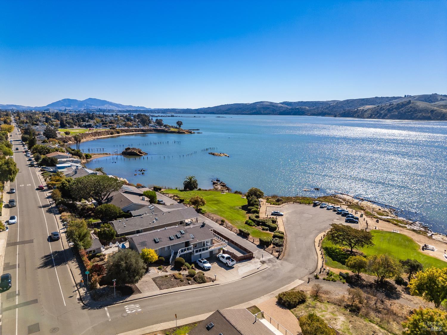 Detail Gallery Image 49 of 53 For 1185 W K St, Benicia,  CA 94510 - 4 Beds | 4 Baths