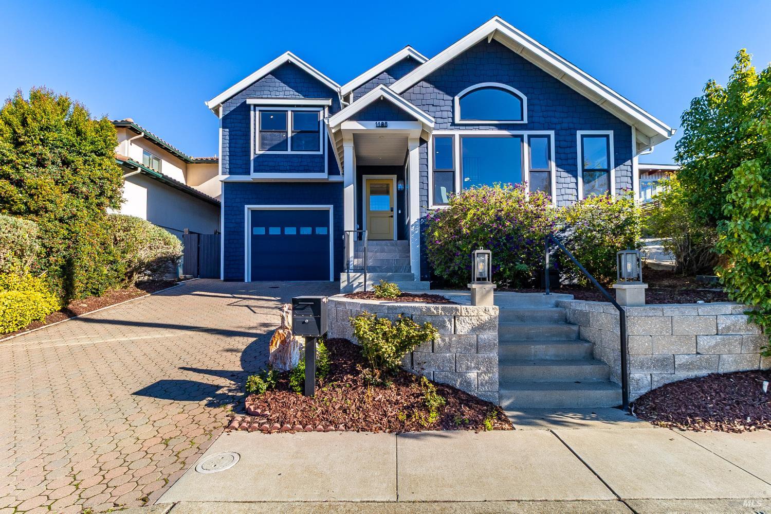 Detail Gallery Image 2 of 53 For 1185 W K St, Benicia,  CA 94510 - 4 Beds | 4 Baths