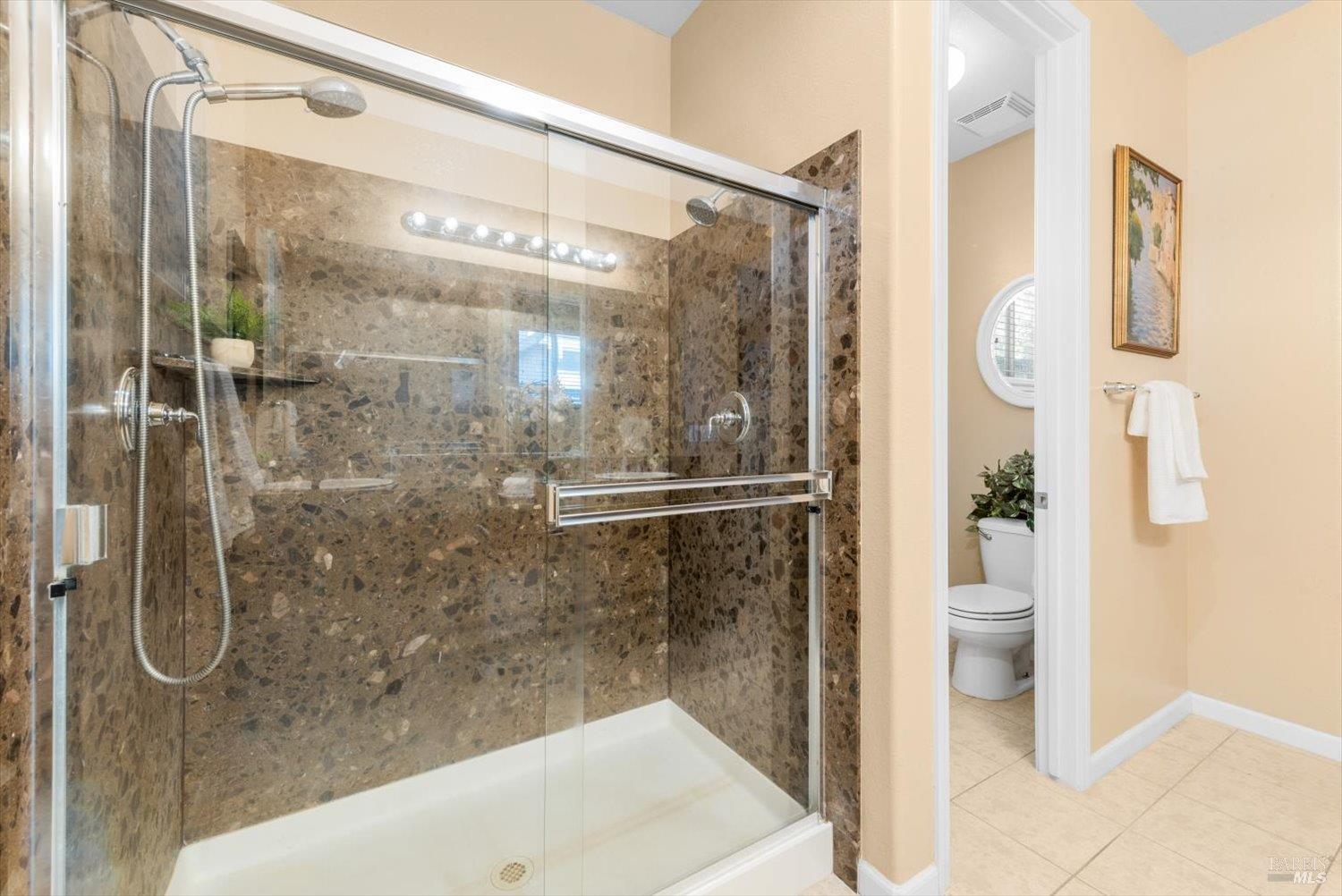Detail Gallery Image 36 of 72 For 829 Embassy Cir, Vacaville,  CA 95688 - 3 Beds | 2 Baths