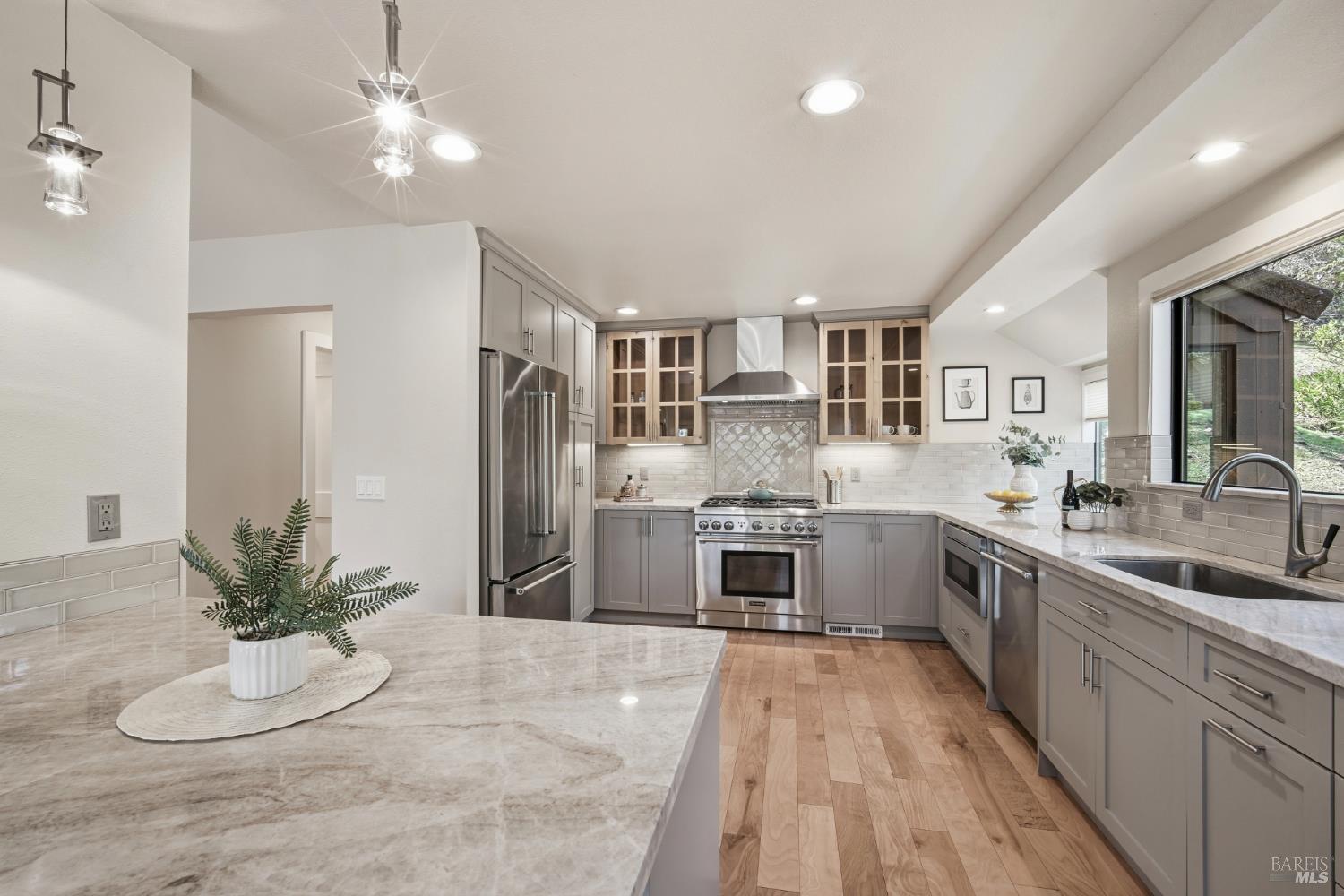 Detail Gallery Image 16 of 47 For 28 Oak Forest Pl, Santa Rosa,  CA 95409 - 2 Beds | 2 Baths