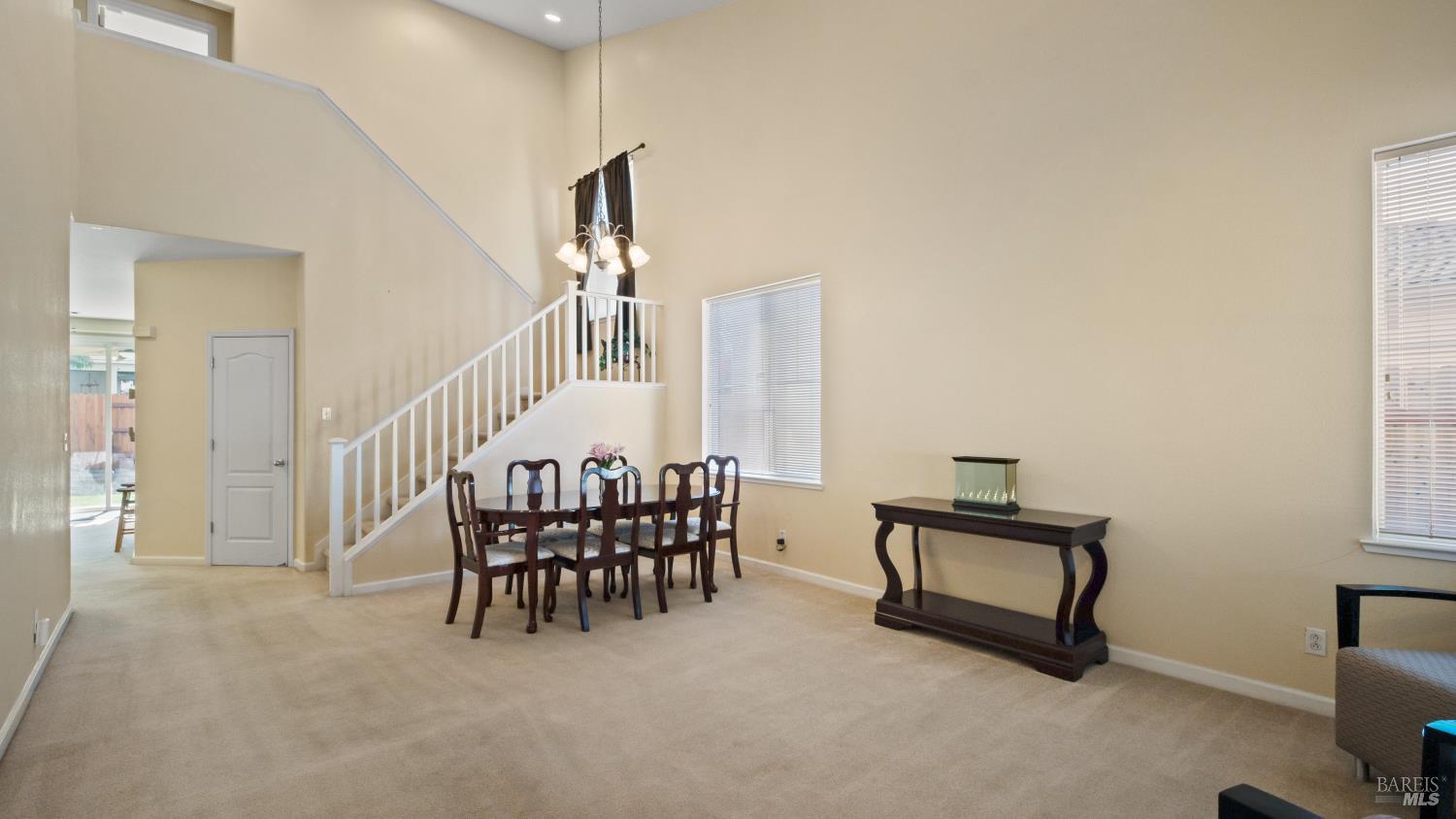 Detail Gallery Image 7 of 55 For 2025 Rehrmann Dr, Dixon,  CA 95620 - 4 Beds | 3 Baths