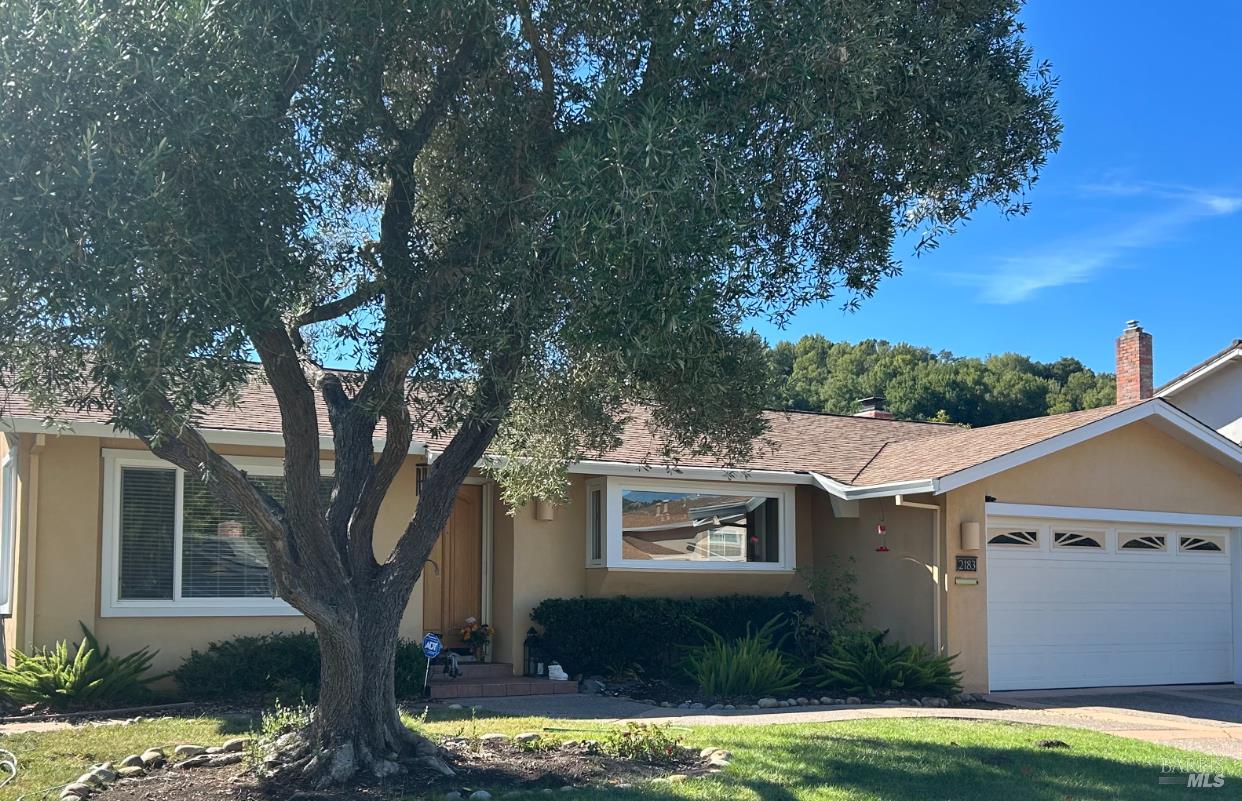 Front Image Thumbnail for BA325089352