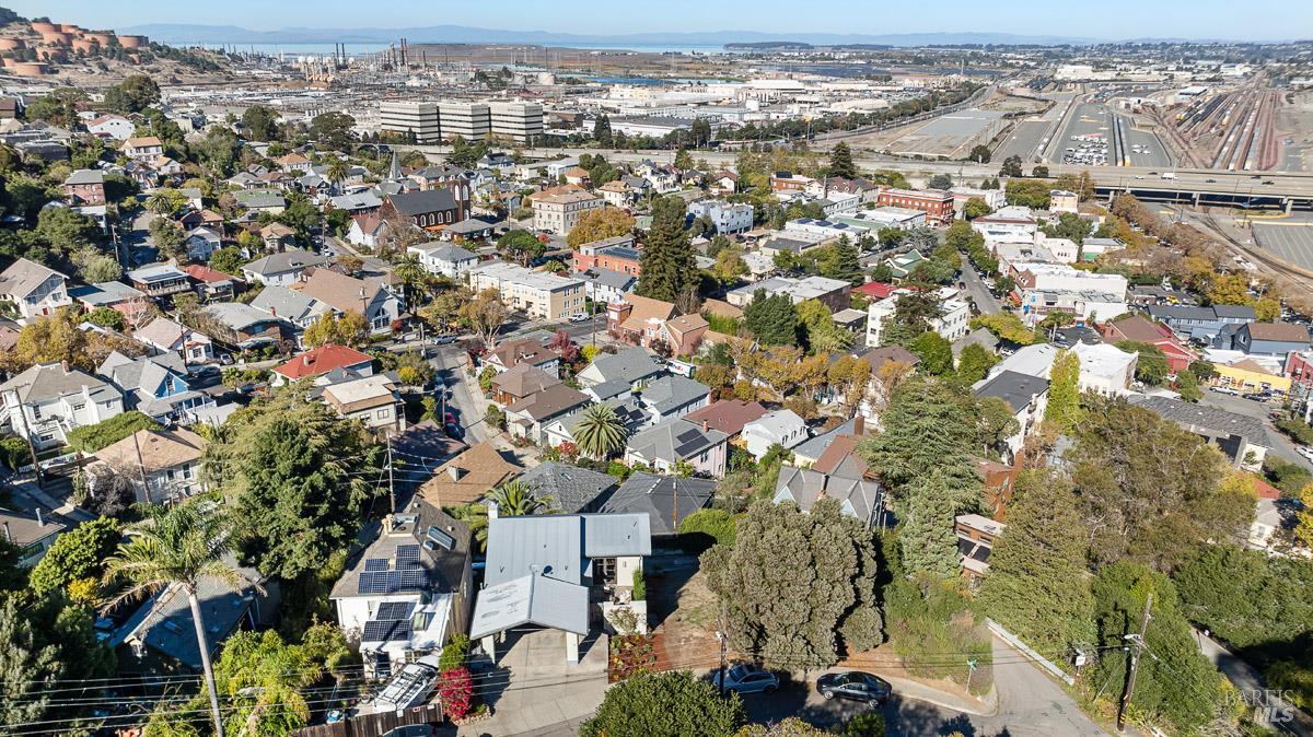 Detail Gallery Image 49 of 56 For 41 Vine Ave, Point Richmond,  CA 94801 - 2 Beds | 2/1 Baths