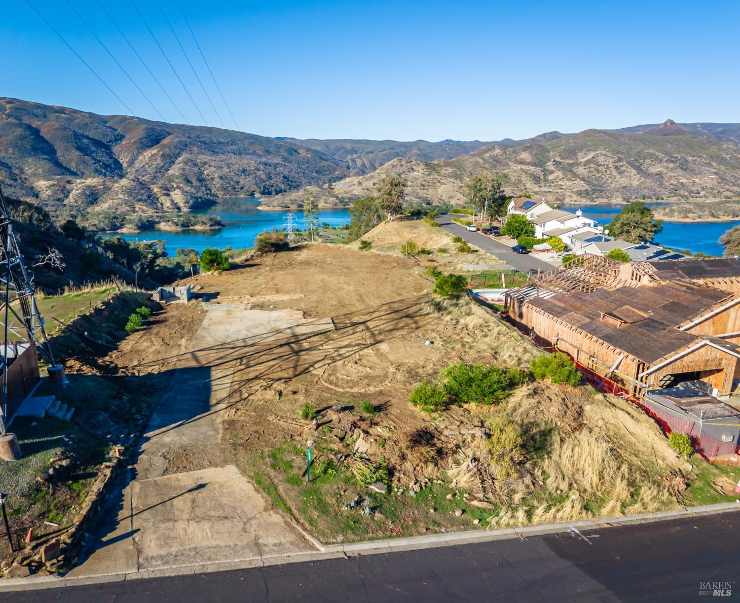 Detail Gallery Image 8 of 32 For 1065 Rimrock Dr, Napa,  CA 94558 - – Beds | – Baths