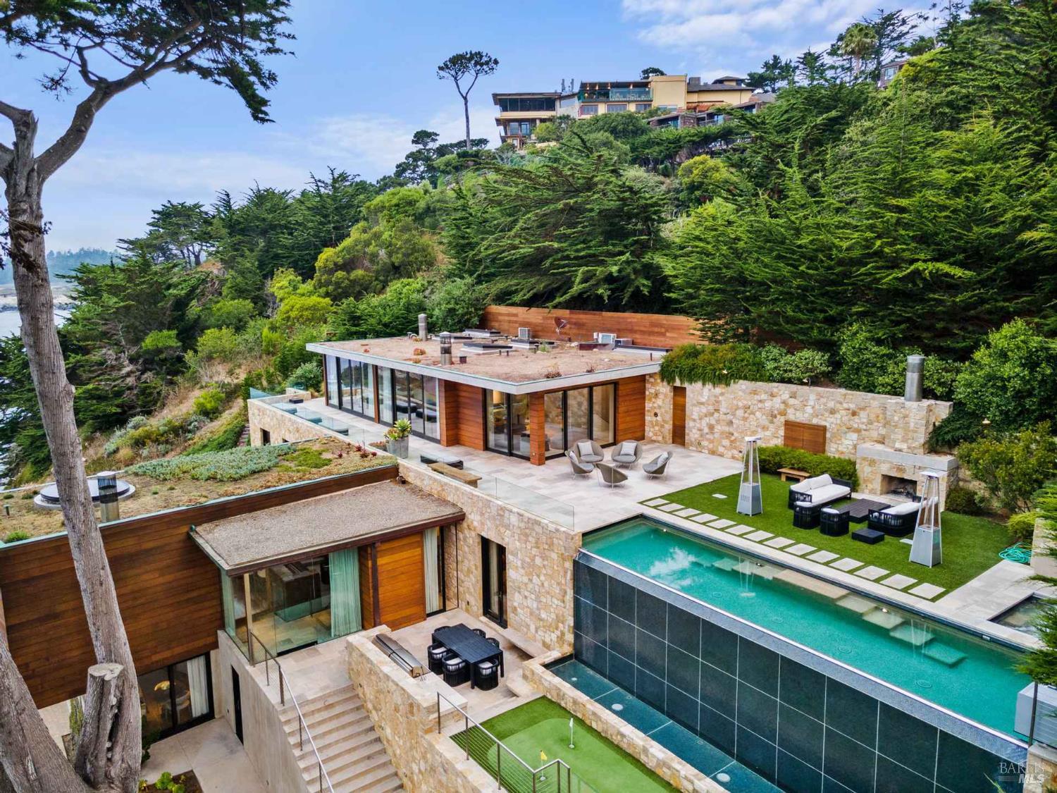 Detail Gallery Image 6 of 35 For 230 Highway 1 Unkn, Carmel,  CA 93923 - 5 Beds | 4/2 Baths