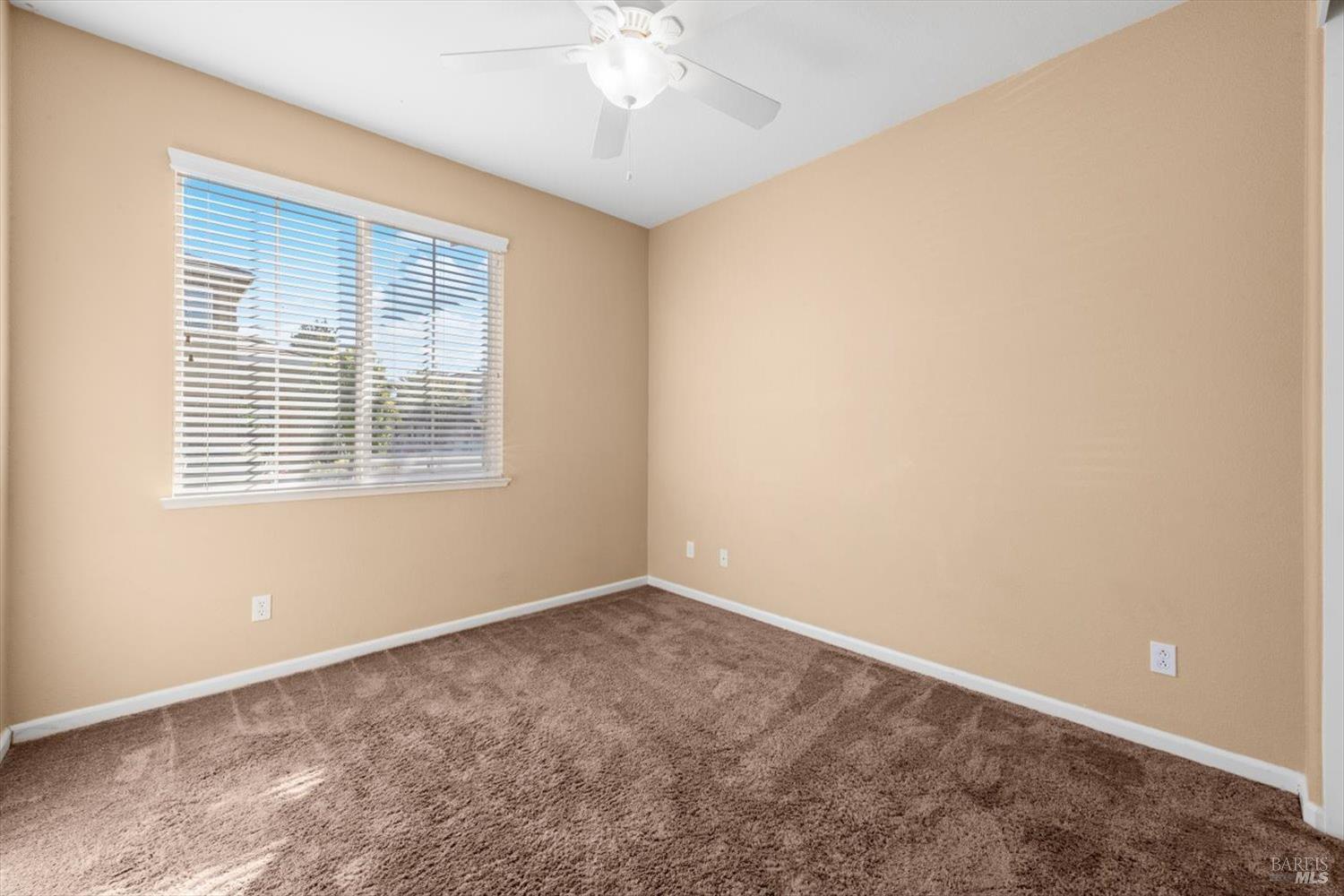 Detail Gallery Image 42 of 72 For 829 Embassy Cir, Vacaville,  CA 95688 - 3 Beds | 2 Baths