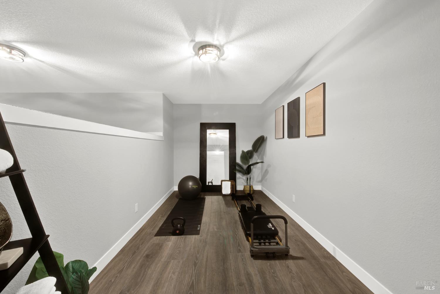 Detail Gallery Image 38 of 75 For 199 Berryessa Dr, Napa,  CA 94558 - 4 Beds | 5/1 Baths