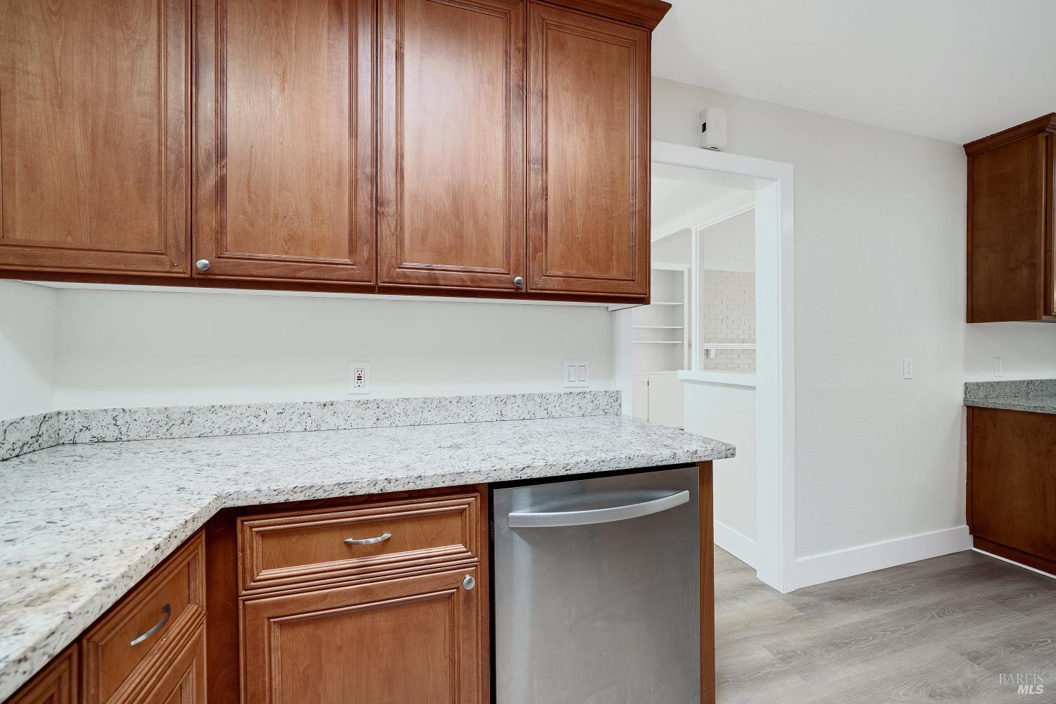 Detail Gallery Image 14 of 33 For 621 W D St, Dixon,  CA 95620 - 4 Beds | 2 Baths