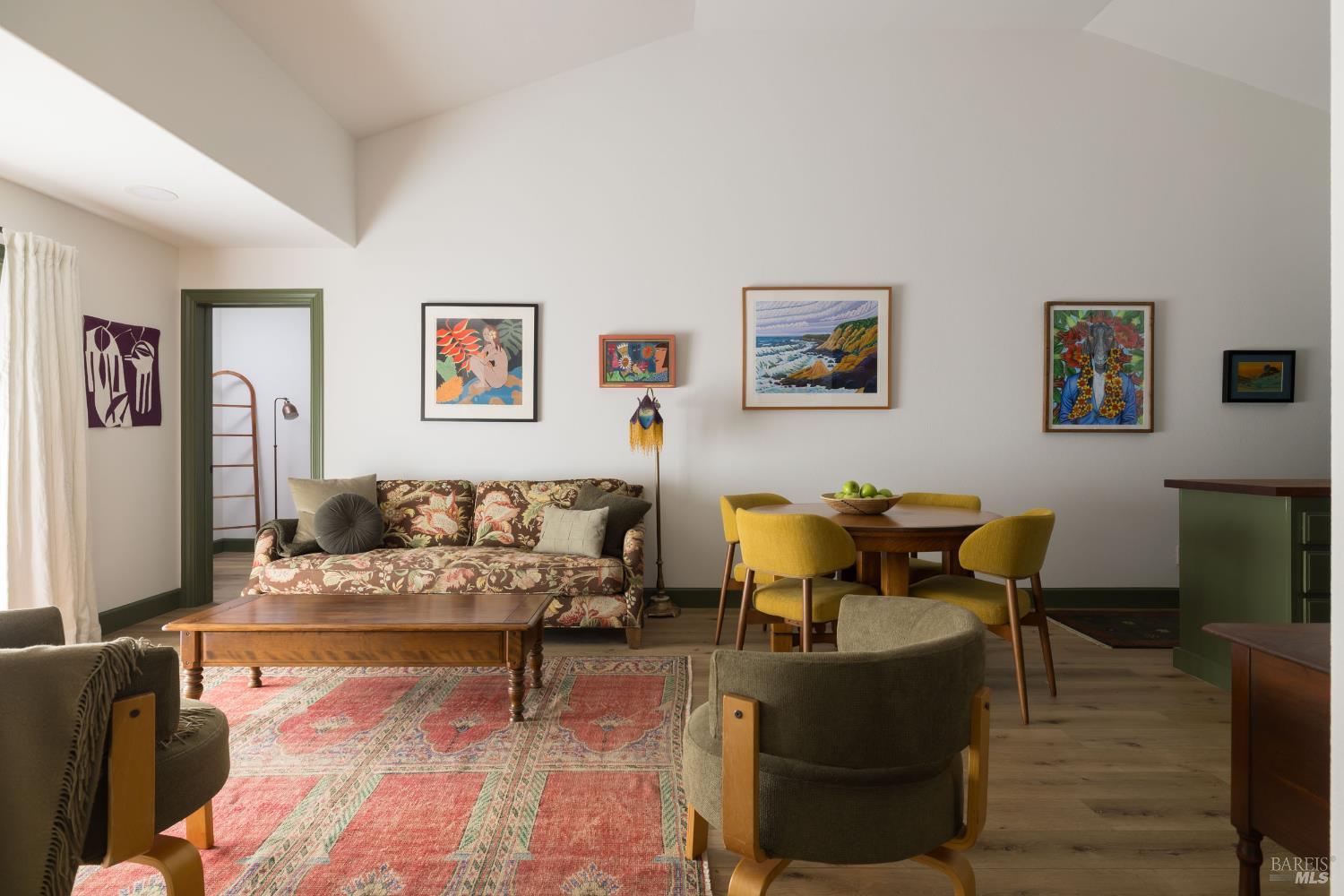 Detail Gallery Image 5 of 28 For 14632 Jomark Ln, Occidental,  CA 95465 - 2 Beds | 1 Baths