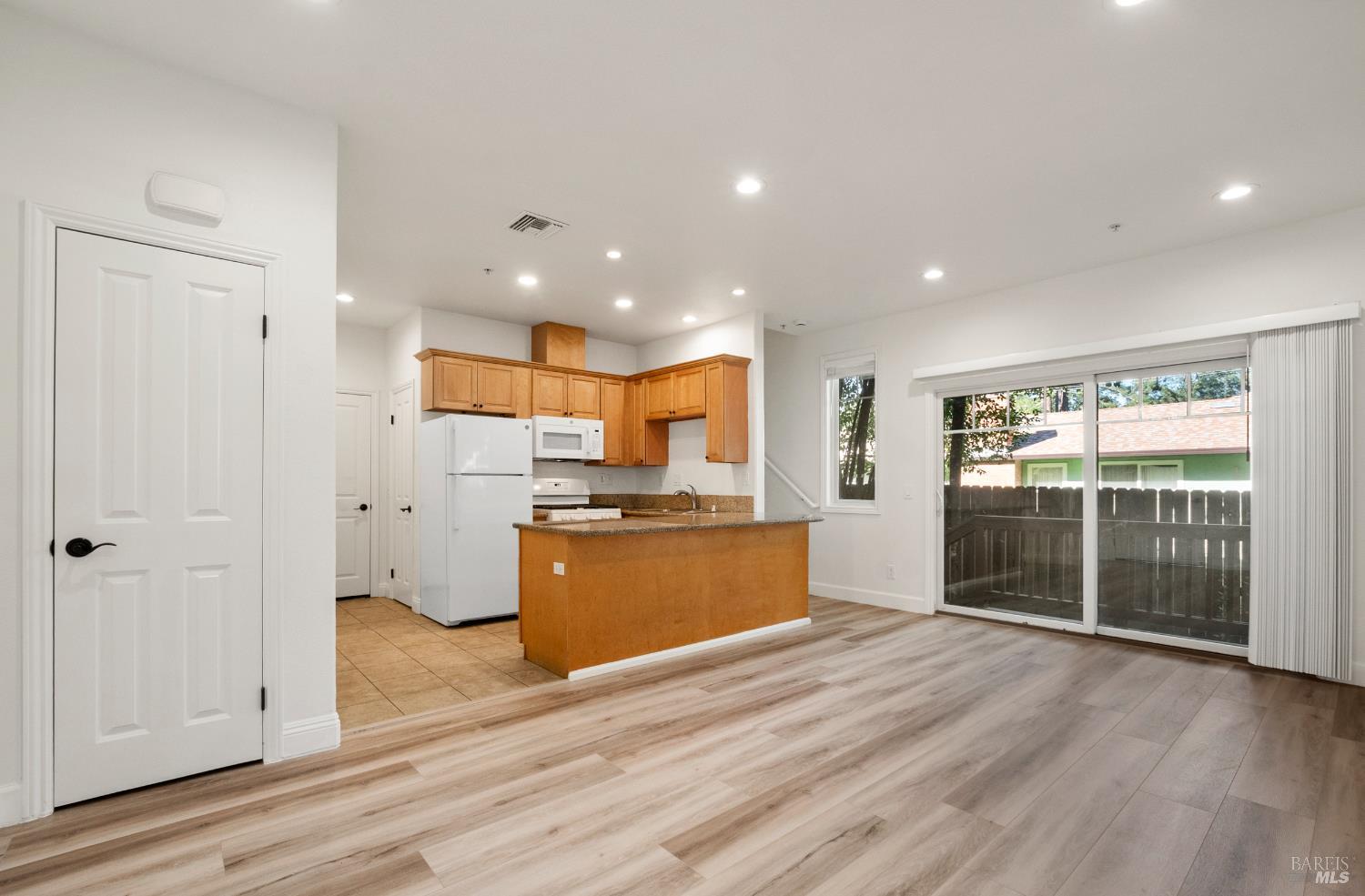 Detail Gallery Image 9 of 34 For 256 Rosebud Ln, Napa,  CA 94574 - – Beds | – Baths