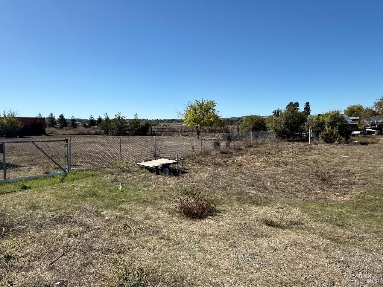 Detail Gallery Image 7 of 8 For 4001 Walker Ave, Santa Rosa,  CA 95407 - 3 Beds | 2 Baths